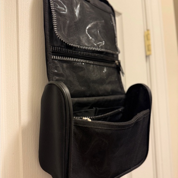 Sephora Black Leather Makeup Makeup Cases - Picture 13 of 16